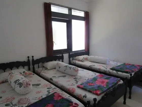 Üç Kişilik Oda