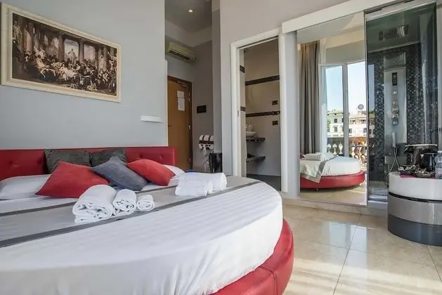 Tek Büyük Yataklı Oda, Balkon