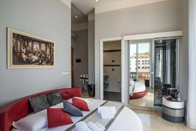 Tek Büyük Yataklı Oda, Balkon