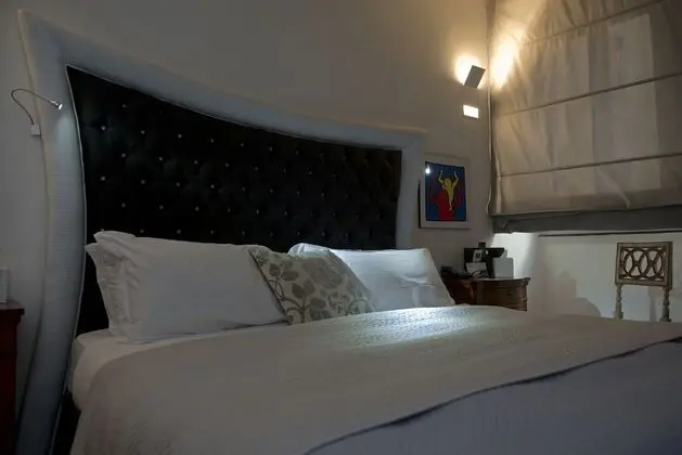 Classic Tek Büyük Yataklı Oda