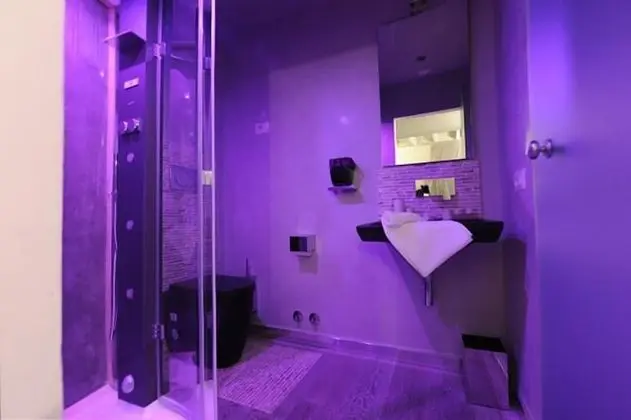 Classic Tek Büyük Yataklı Oda