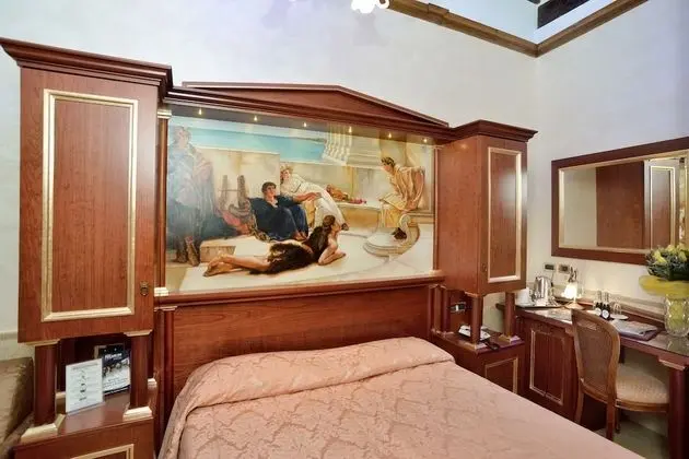 Classic Tek Büyük Yataklı Oda