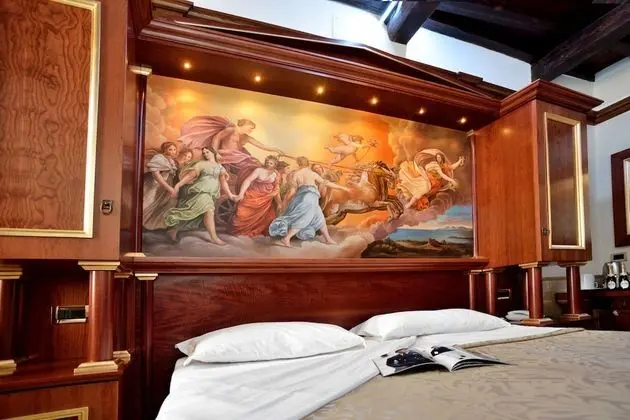 Classic Üç Kişilik Oda