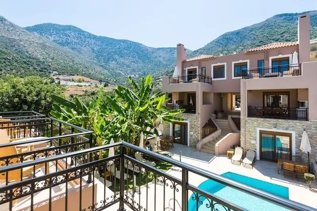 Three-Bedroom Villa - 3 Levels