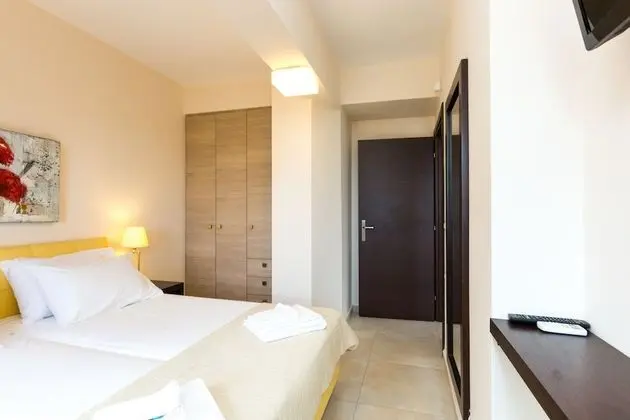 Three-Bedroom Villa - Split Level