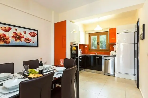 Three-Bedroom Villa - Split Level