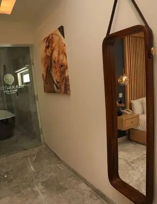 Master Suite with Bathtub