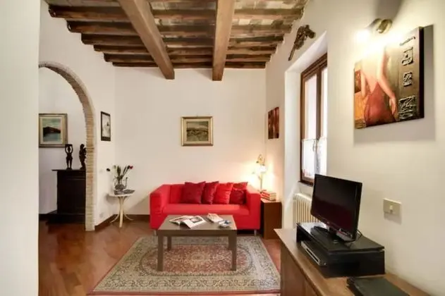 Apart Daire, 2 Yatak Odası, Şömine