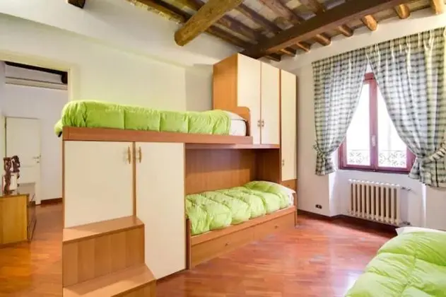 Apart Daire, 2 Yatak Odası, Şömine