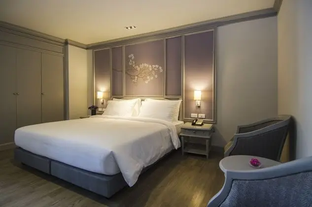 Bed room Suite