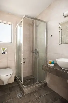 Standard Üç Kişilik Oda, Deniz Manzaralı