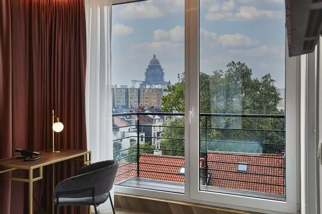 Deluxe Oda, Balkon