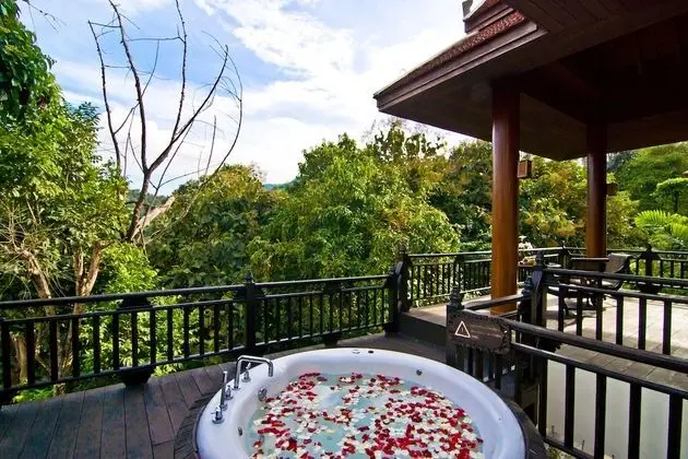 Jacuzzi Villa