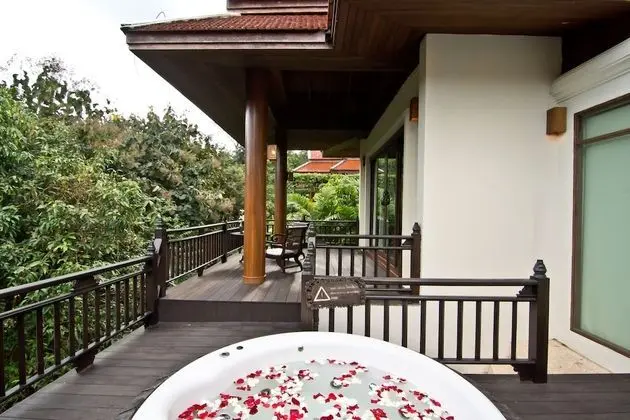 Jacuzzi Villa