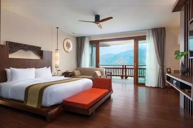 Sky Mountain Junior Suite