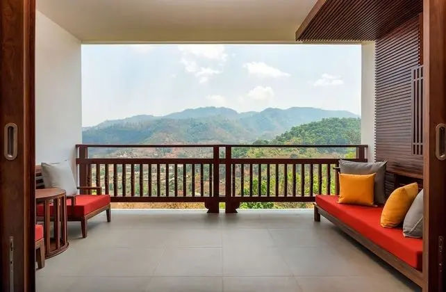 Sky Mountain Junior Suite