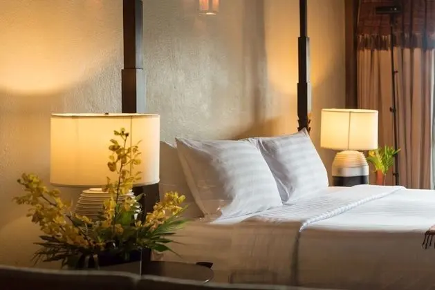 Deluxe Hotel, Sea View