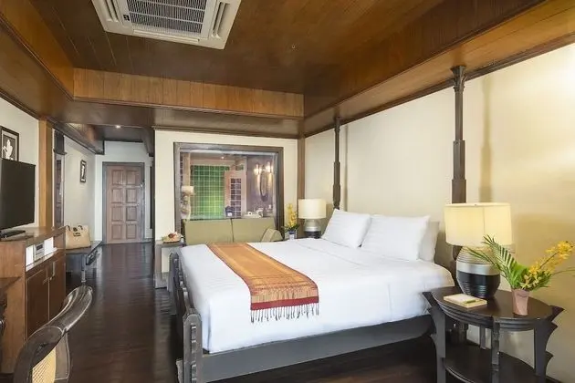 Deluxe Hotel, Sea View