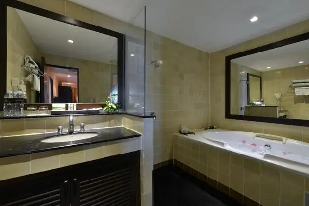 Andaman Seaview Suite