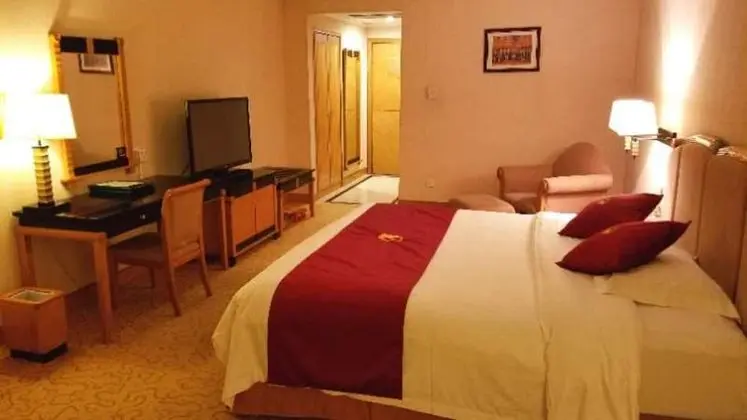 Deluxe Tek Büyük Yataklı Oda