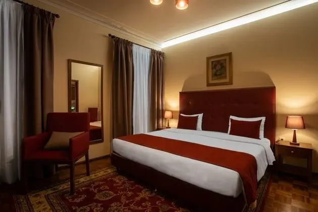 Süit, 1 En Büyük (King) Boy Yatak