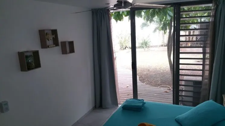 Tek Büyük Yataklı Oda, Özel Banyo, Bahçe Manzaralı (Fakarava Room)