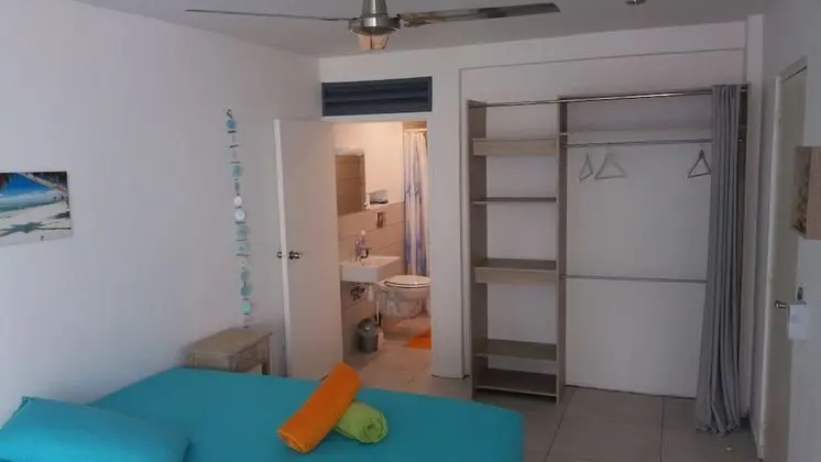 Tek Büyük Yataklı Oda, Özel Banyo, Bahçe Manzaralı (Fakarava Room)