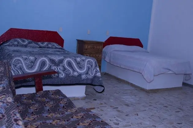 Basic Tek Büyük Yataklı Oda, 2 Büyük (Queen) Boy Yatak