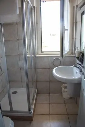 Tek Büyük Yataklı Oda, Sigara İçilmez (Suite Vanessa)