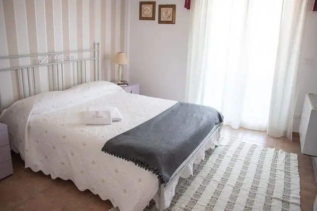 Tek Büyük Yataklı Oda, Sigara İçilmez (Suite Vanessa)