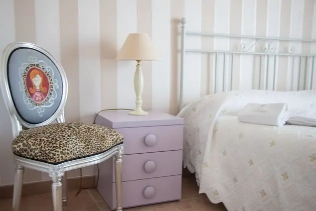 Tek Büyük Yataklı Oda, Sigara İçilmez (Suite Vanessa)