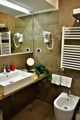 Tek Büyük veya İki Ayrı Yataklı Oda