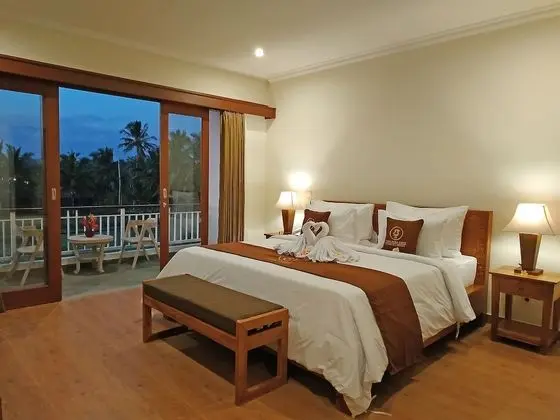 Deluxe Oda, Balkon (with Rice Field View)