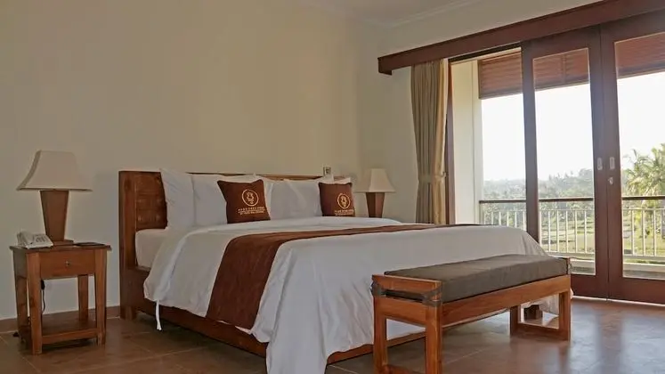 Deluxe Oda, Balkon (with Rice Field View)