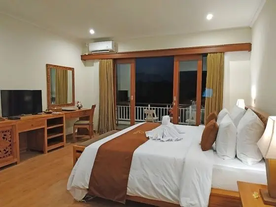 Deluxe Oda, Balkon (with Rice Field View)