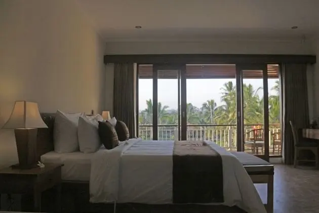 Deluxe Oda, Balkon (with Rice Field View)