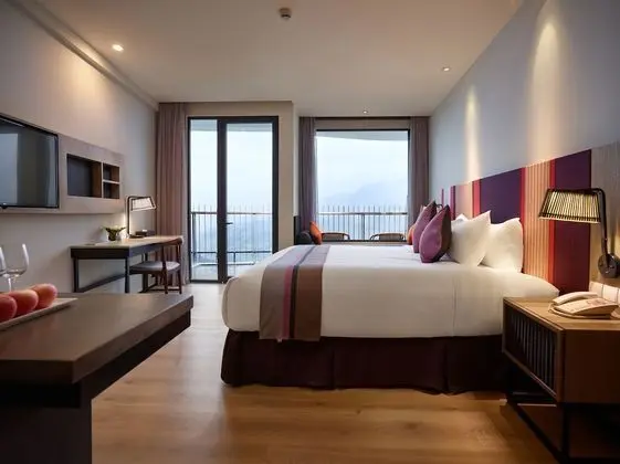 Deluxe Double or Twin Room, Valley View