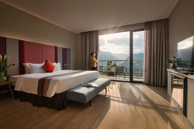 Deluxe Double or Twin Room, Valley View