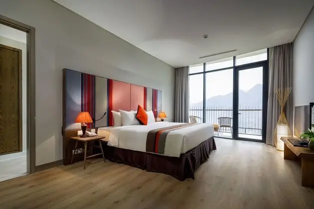 Red Dao Suite