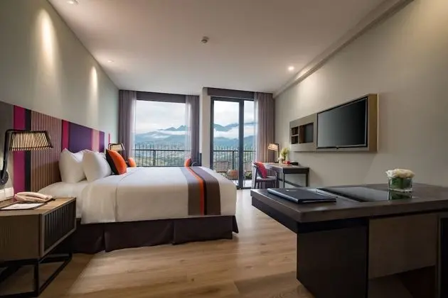 Super Deluxe Double or Twin Room, Valley View