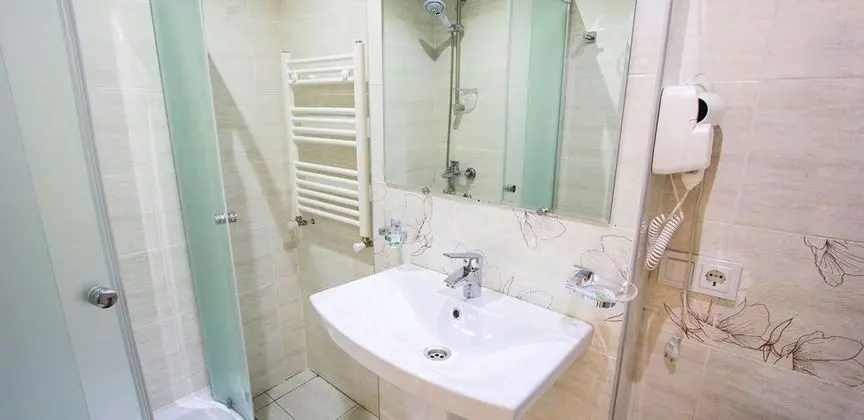 Comfort Ortak Ranzalı Oda, Karma Ranzalı Oda, Dağ Manzaralı (A3)