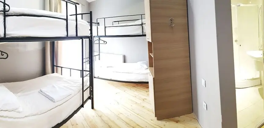 Superior Ortak Ranzalı Oda, Sadece kadınlar için, Dağ Manzaralı (A1)