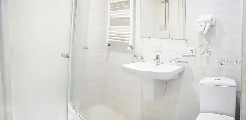 Superior Ortak Ranzalı Oda, Sadece kadınlar için, Dağ Manzaralı (A1)