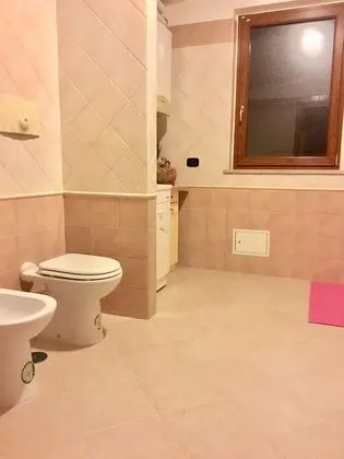 Tek Kişilik Oda, Ortak Banyo
