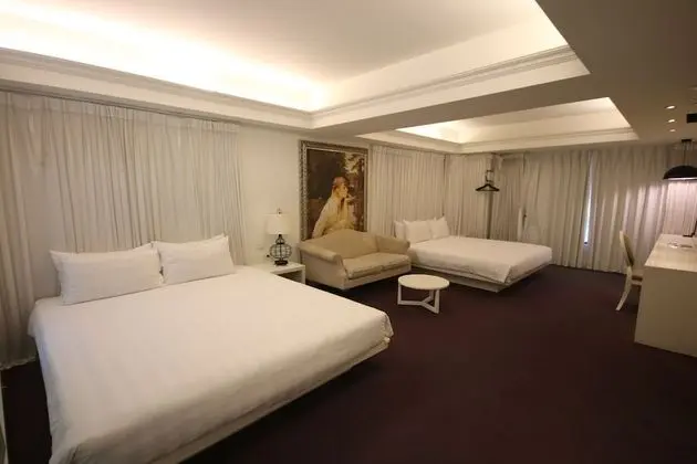Deluxe Dört Kişilik Oda