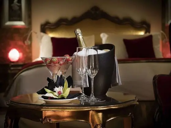 Deluxe Süit, 1 En Büyük (King) Boy Yatak, Manzaralı (Canal View)