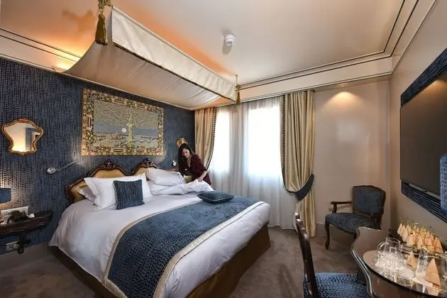 Deluxe Oda, 1 En Büyük (King) Boy Yatak, Teras, Manzaralı (or Terrace View)
