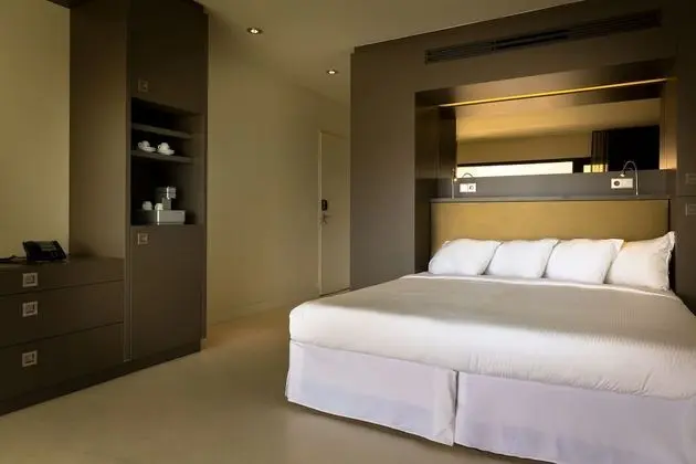 Oda, 1 En Büyük (King) Boy Yatak ve Çekyat (Boulevard View)