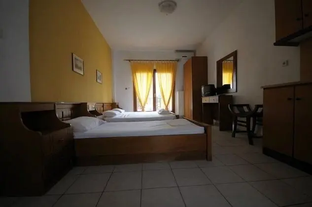 Üç Kişilik Oda