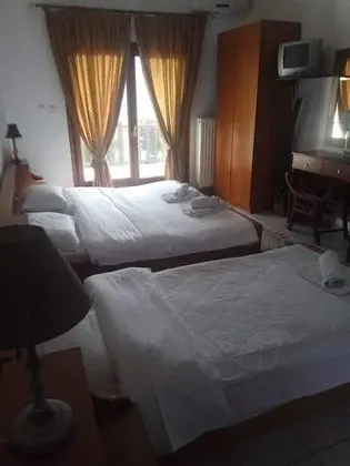 Üç Kişilik Oda